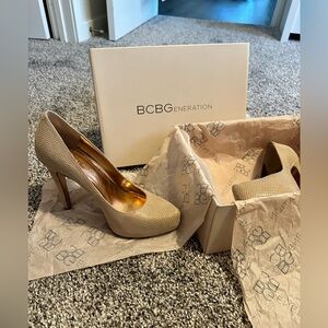 BCBG never worn heels!
